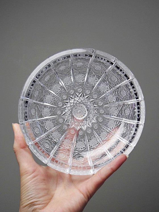 Image 1 of Grosse boite en cristal de Bohème ciselé "Dentelle de la Reine" vintage