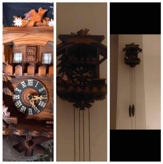Image 1 of Authentic Black Forest Cuckoo Clock – Carved Chalet Model – Exceptional Working Condition