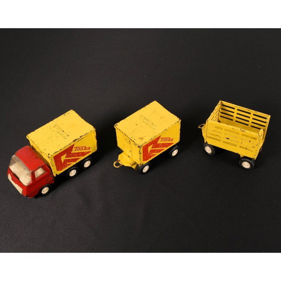Image 1 of Camion per le consegne in metallo Tonka degli anni '70 con rimorchio e rimorchio agricolo extra