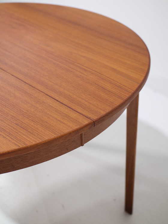 Image 1 of Extendable round dining table teak vintage Danish