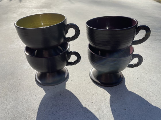 Image 1 of Ensemble de quatre tasses et soucoupes à café en faïence des années 1960 et plat de service