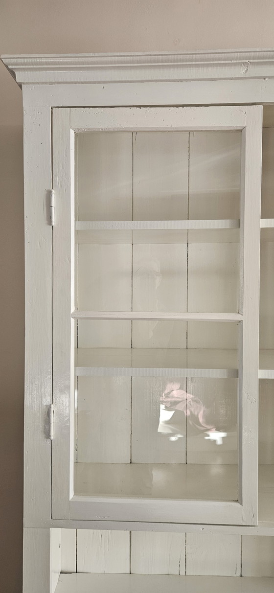 Image 1 of White shop cabinet