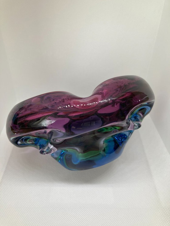 Image 1 of Trinket dish/shell-shaped ashtray in Murano glass, 1.4 kg, Italy, 1970