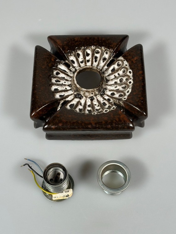 Image 1 of Wandlamp uit de jaren 60 en 70, keramiek, wandlamp uit het midden van de vorige eeuw, ruimtetijdperkontwerp