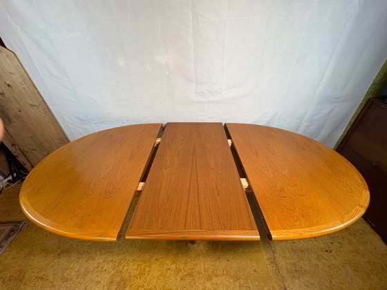 Vintage Skovby Extending Dining Table – Danish Teak – Scandinavian Design  A superb vintage Skovby – Wood (photo 10 of 13)