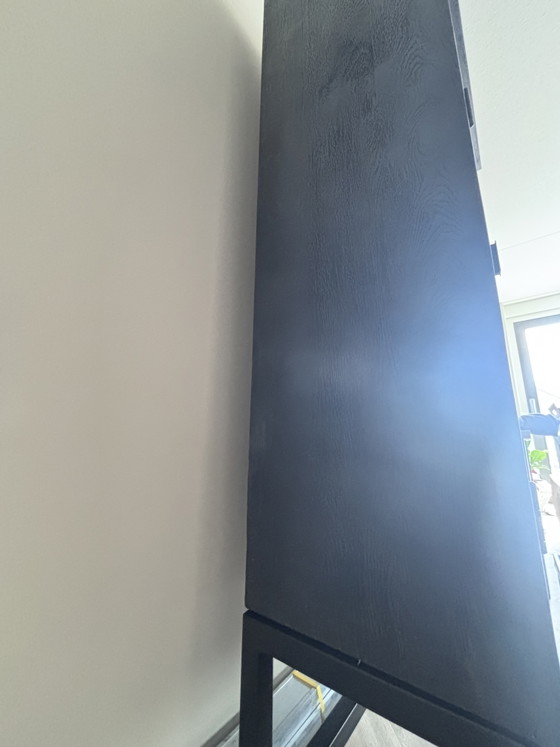 Zwarte Vitrinekast Met Gerookt Glas Van PTMD – Vitrinekasten, Wood (photo 8 of 9)
