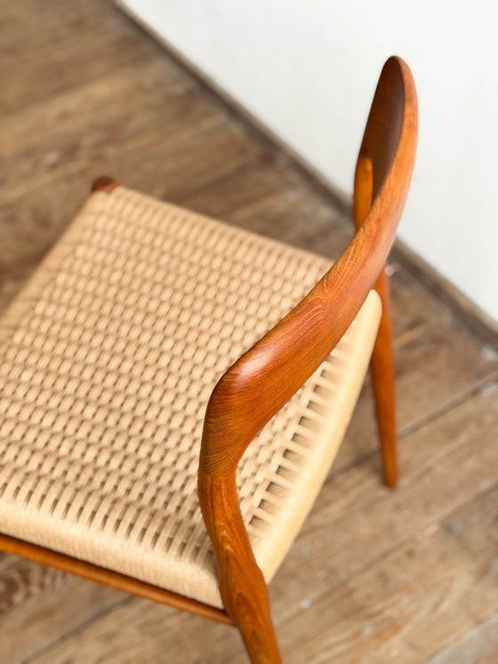 Image 1 of Set van 4 eetkamerstoelen in mid-century stijl van Niels O. Møller voor J.L. Mollers, model 75