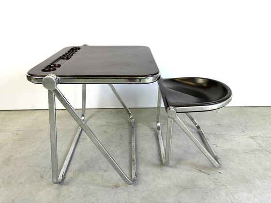 Platone folding table with stool by Giancarlo Piretti for Castelli, 1970s, Anonima Castelli, Desk, Metal (photo 13 of 15)
