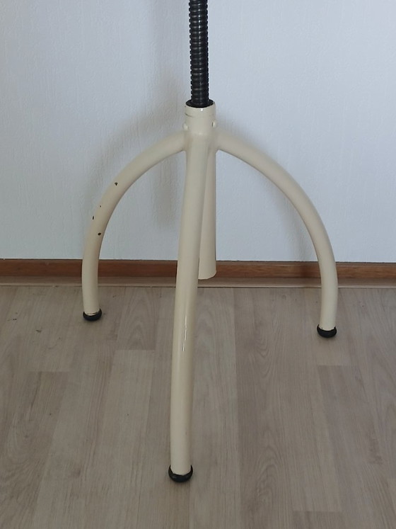 Sgabello Treppiede - Oostwoud - Vintage – Sgabelli, Legno, Metallo (photo 4 of 7)