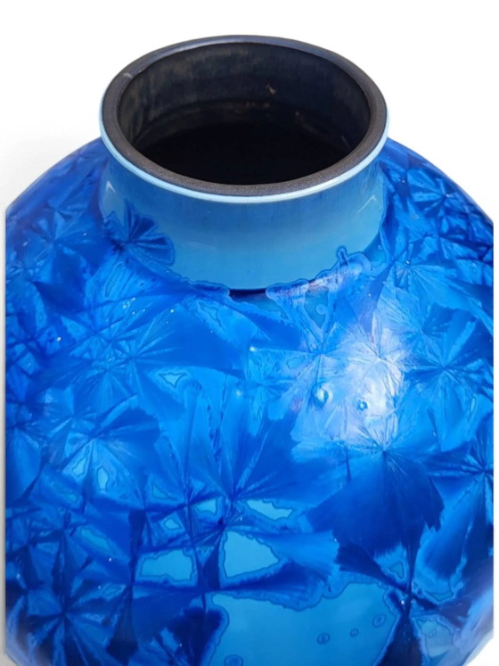 Jarrón de porcelana esmaltada con cristalizaciones azules, Patrice Lusardi – Jarrones, Porcelain (photo 12 of 15)
