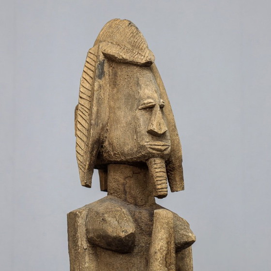 Image 1 of Escultura femenina estilo Dogon tallada a mano, África, década de 1970.