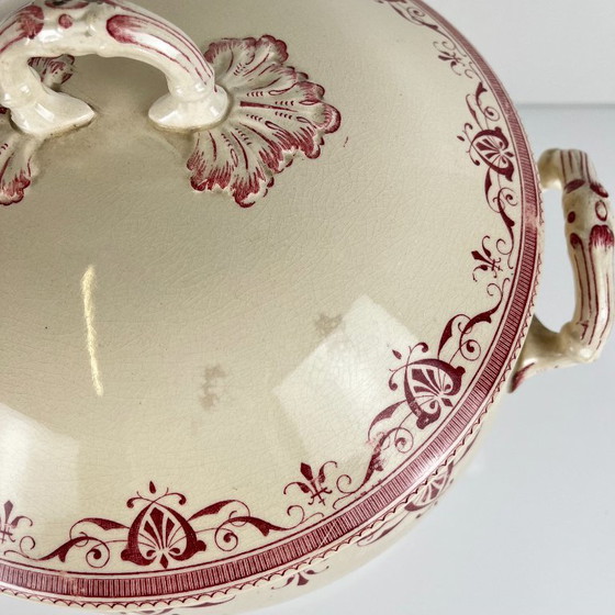 Image 1 of Creil & Montereau Terre de fer zuppiera, modello "Admiral", rossa, XIX secolo.