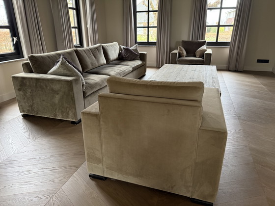 Image 1 of Driezitsbank en dos fauteuils   