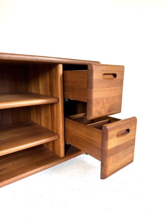 Image 1 of Vintage teakhouten audiomeubel/TV-kast, Dyrlund ‘80