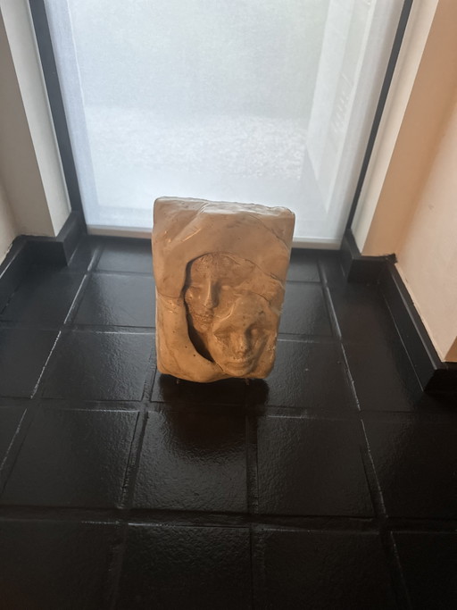 Sculpture « Les Visages » – beeldhouwkunst, Stone