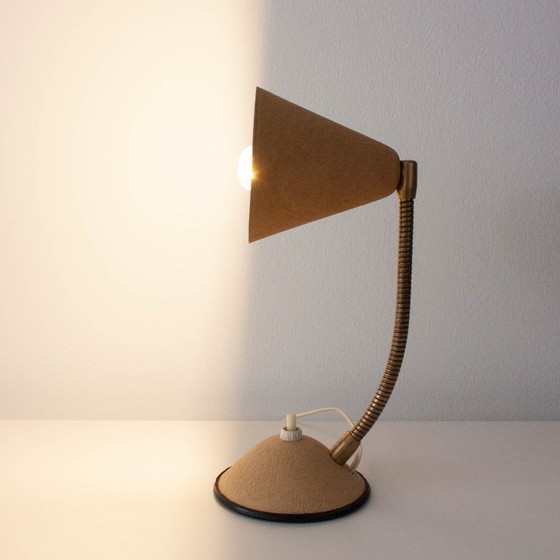 Image 1 of Lampe de table vintage beige à col de cygne, Allemagne années 1950