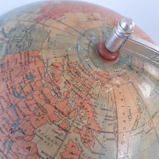 Image 1 of Globe vintage Räth en papier mâché, RDA 1975, H45D35