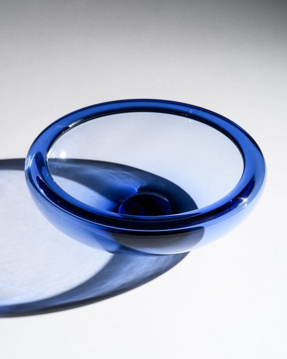 Image 1 of Ciotola Holmegaard “Provence” XL di Per Lütken Danimarca, anni '50 Ø 34 cm Blu cobalto
