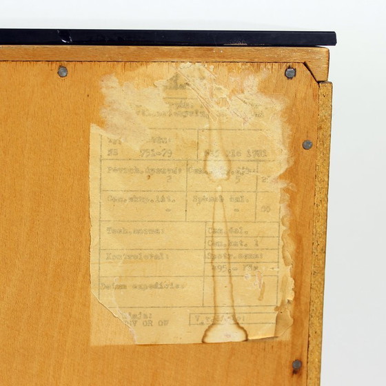 Image 1 of Set di comodini di metà secolo in noce e vetro nero, Cecoslovacchia, anni '60