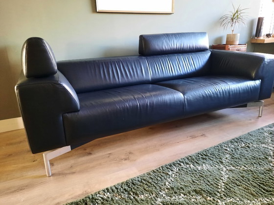 Image 1 of Divano Howlo in pelle nera Leolux