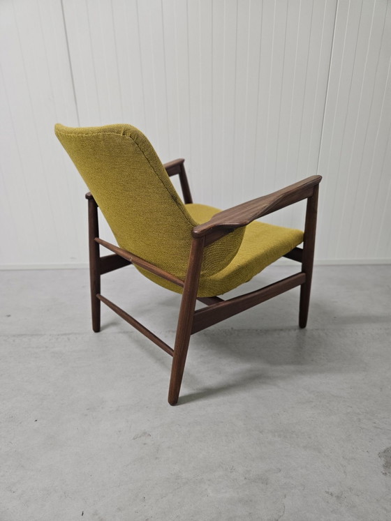 Stunning Armchair by renowned Danish designer Ib Kofod-Larsen, Pastoe, Textile, Wood, Brown (photo 3 of 10)