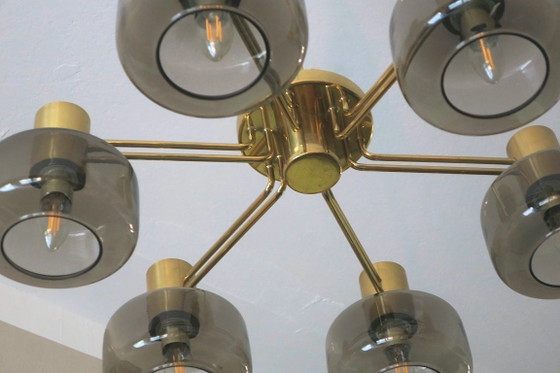 Image 1 of Lustre en laiton et verre de grande taille, Hans-Agne Jakobsson, Suède, années 1960