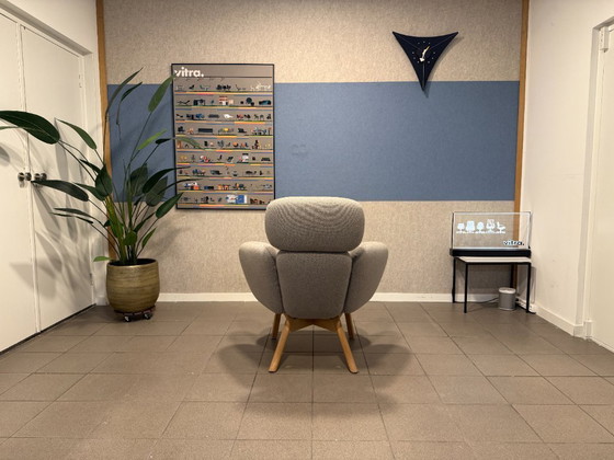 Image 1 of Artifort | Khodi Feiz | Bras Armchair | Grey Fabric & Natural Oak | 1 piece