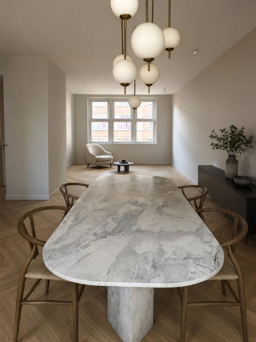 Solid oval marble dining table – natural stone table – eettafels (photo 2 of 5)