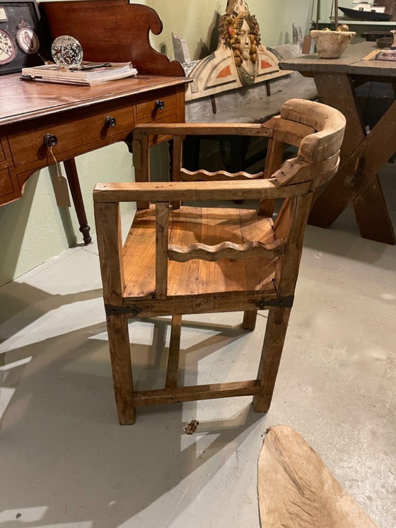 Image 1 of Chaise coloniale ancienne, presque antique