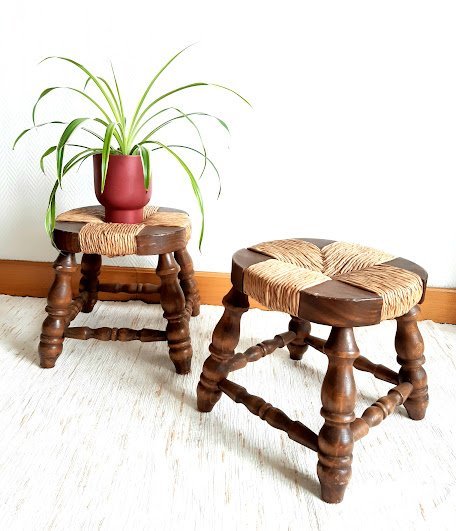 Image 1 of 2x Taburetes bajos de madera y paja estilo 1950 Dudouyt