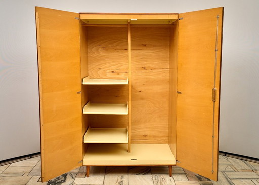 Armario vintage de UP Závody, años 60, Checoslovaquia