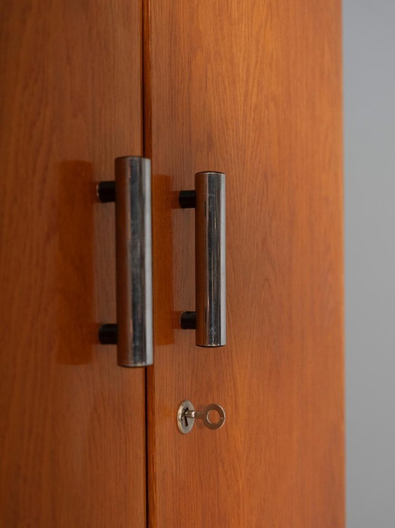 Image 1 of Funktionalistischer Kleiderschrank von Vichr & spol., Kleiderschrank im Bauhaus-Stil, Tschechoslowakei der 1930er Jahre