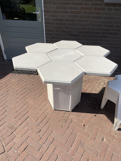 Vintage tuintafel honingraat model inklapbaar 