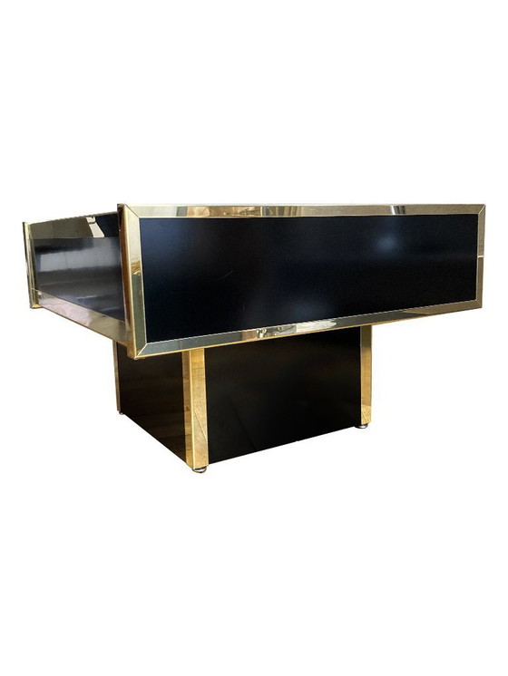 Image 1 of Couchtisch von Roche & Bobois. 1970