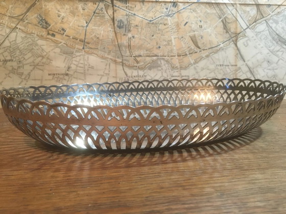 Opengewerkte zilverkleurige metalen broodmand – Schalen, Vintage (photo 4 of 8)