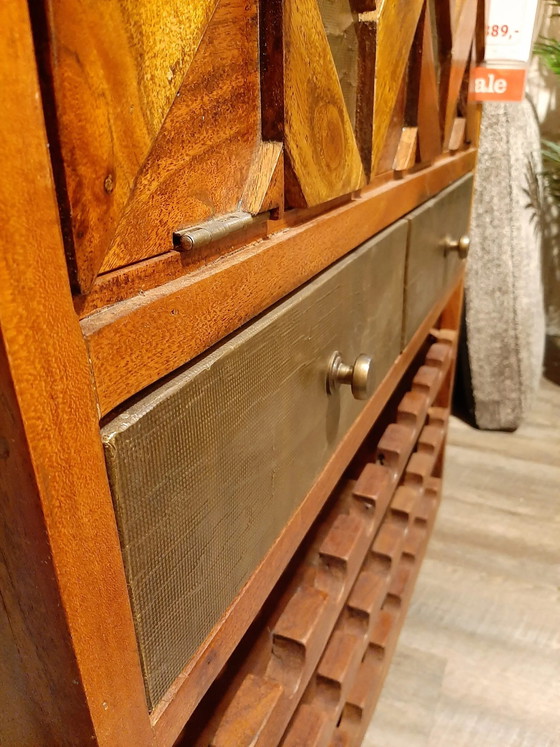 Image 1 of Gaya wine cabinet