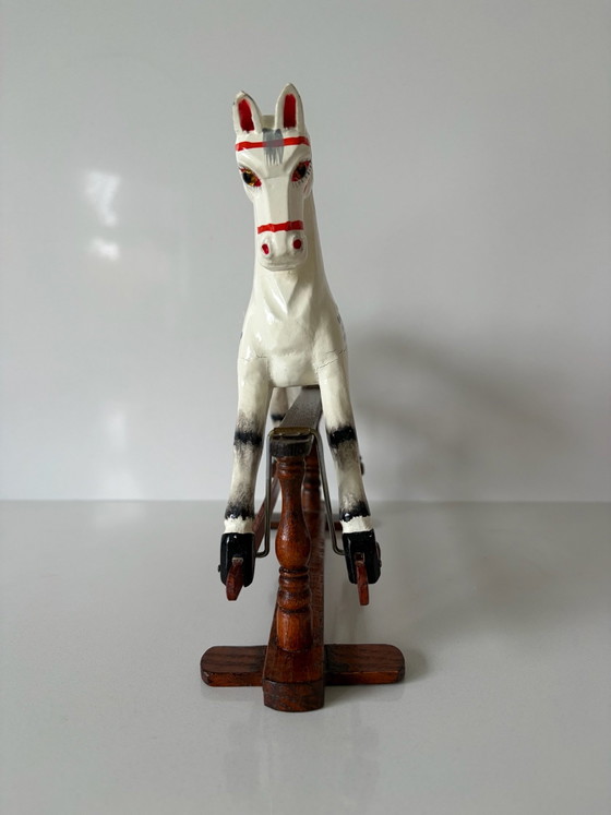 Klassisches Schaukelpferd A.D. 1880 – Authentic Models Holland, Dekorative Objekte, Holz (photo 8 of 14)