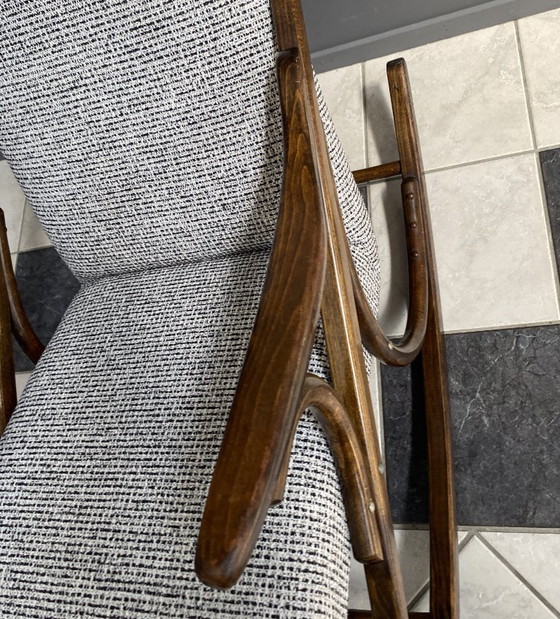 Image 1 of Sedia a dondolo rivestita di TON / thonet, anni '60