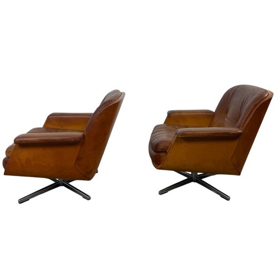 Image 1 of Set di poltrone girevoli vintage in pelle color cognac di Eugen Schmidt