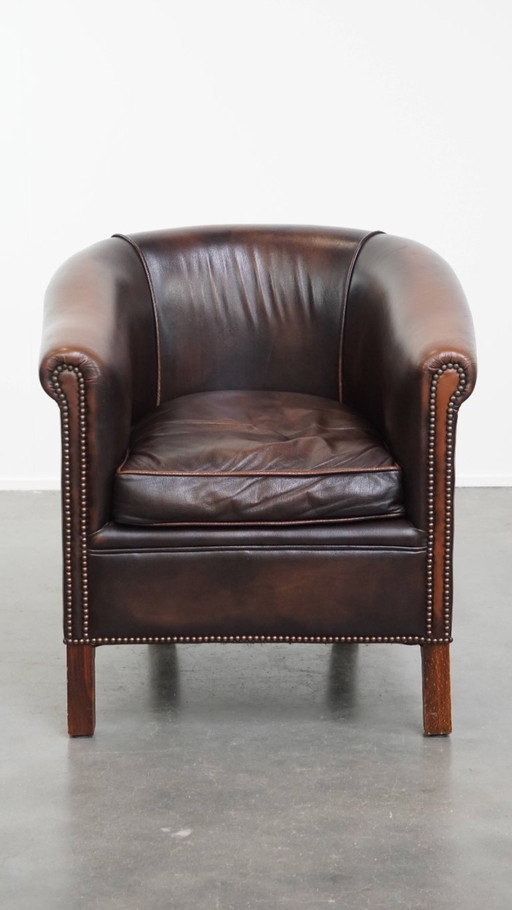 Chaise club en cuir de boeuf de style anglais de couleur foncée