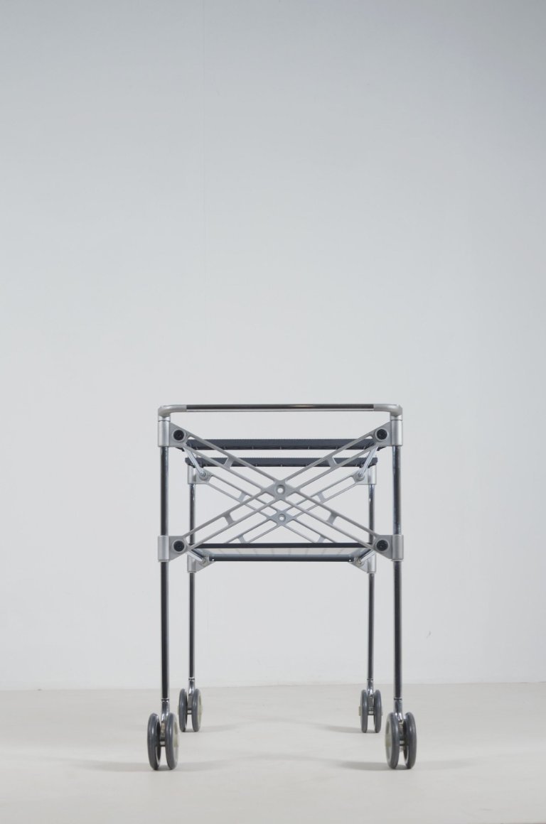 Kartell Oxo trolley designed by Antonio Citterio & Glen Oliver Löw