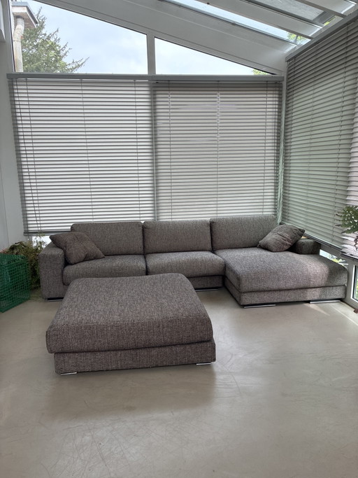 Canapé lounge Arketipo avec pouf