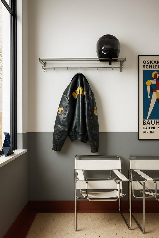 Bauhaus wandkapstok chroom
