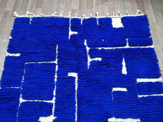 Image 1 of Handgemaakt blauw gedecoreerd vloerkleed 200 cm x 300 cm
