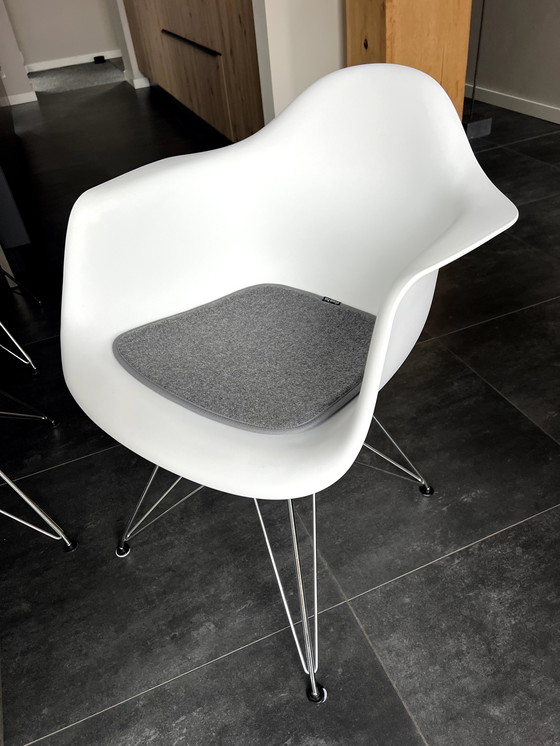 Image 1 of For Sale: 6 Replica Vitra Eames Dsr