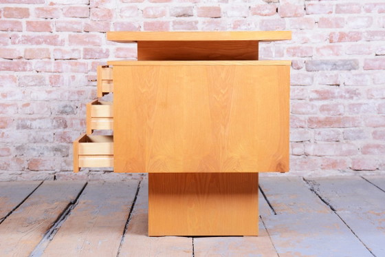 Scrivania Mid-Century restaurata, Frassino, Lucidatura rinnovata, Ceca, anni '60 – Scrivanie, Legno, Cromo (photo 10 of 13)