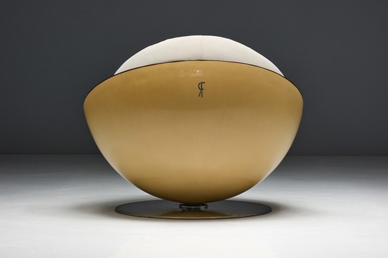 Image 1 of Sillones Esfera de Ricardo Fasanello, Brasil, finales de la década de 1960