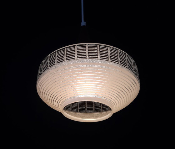 Image 1 of Vintage melkglazen hanglamp met hout, 1960s, mcm lamp, minimalistisch hallamp zwart wit glas
