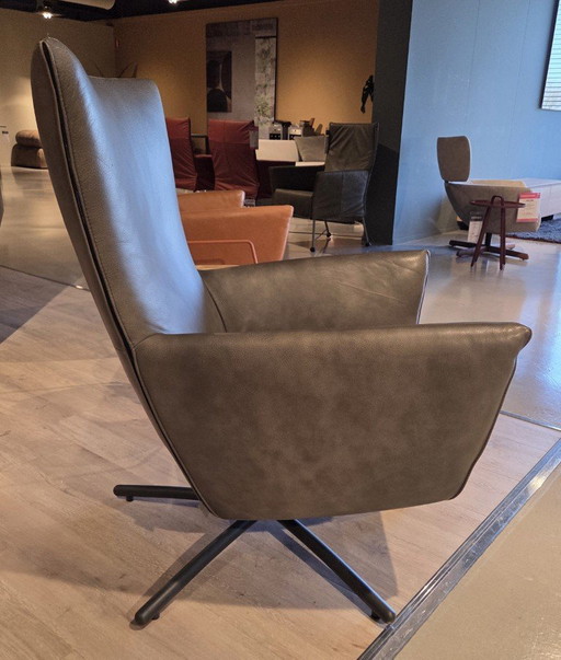 Etichetta Draaifauteuil Foxx – Label Vandenberg