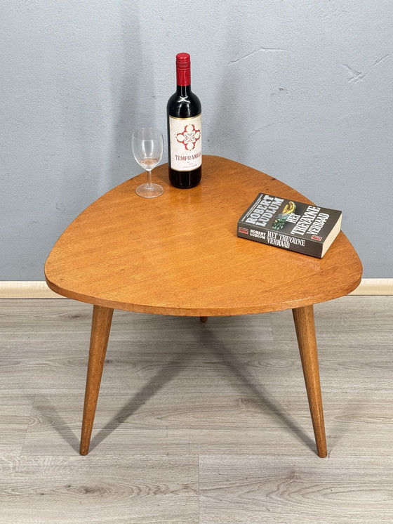 Image 1 of Table d'appoint vintage en bois des années 1950